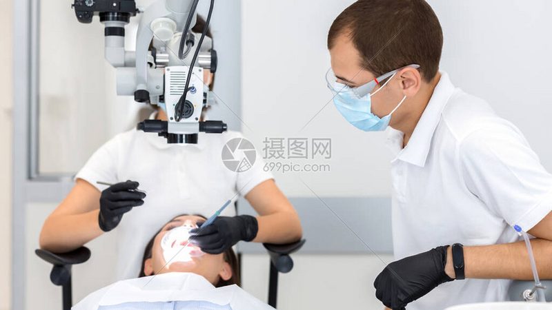 烤瓷牙批发与零售的价差到底藏在哪